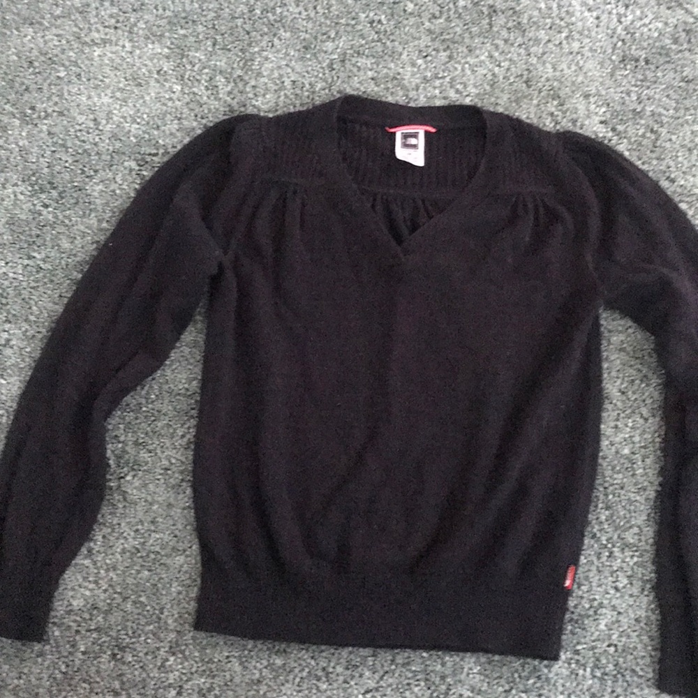 North Face black vneck sweater